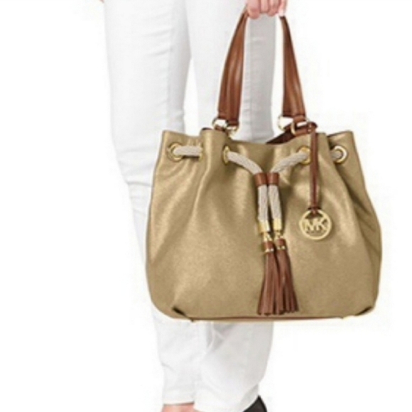 Michael Kors Large Marina Metallic Bag - Picture 3 of 13